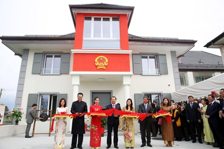 VN’s Permanent Mission inaugurates new headquarters in Geneva - ảnh 1